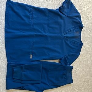 Figs scrubs Zamora jogger and 3 pocket top